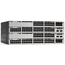 Cisco C9300-24P-E řízený síťový switch